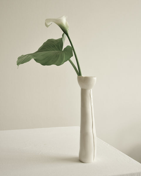 Bloom, vasi da fiori, porcellana bianca lavorata a mano | Disponibilità immediata