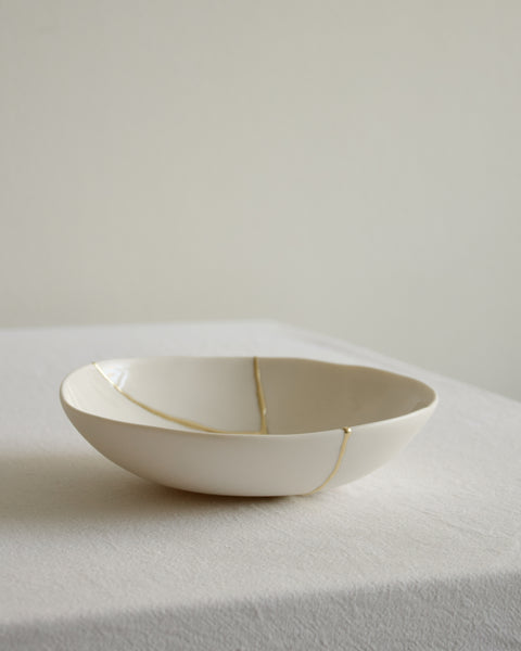 Ciotola Kintsugi, porcellana bianca e foglia oro | disponibilità immediata