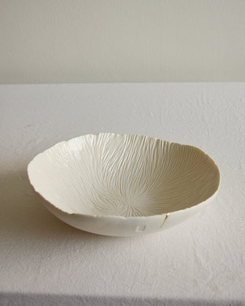 Maxi ciotola Kintsugi, porcellana bianca e foglia oro | disponibilità immediata