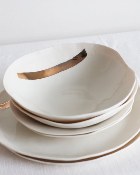 set di 6 piatti lustro oro | set of 6 plates with gold lustre