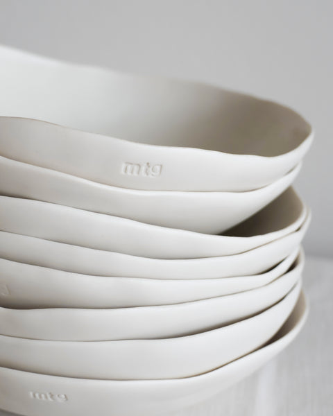 Set di 8 piatti fondi | Set of 8 bowls