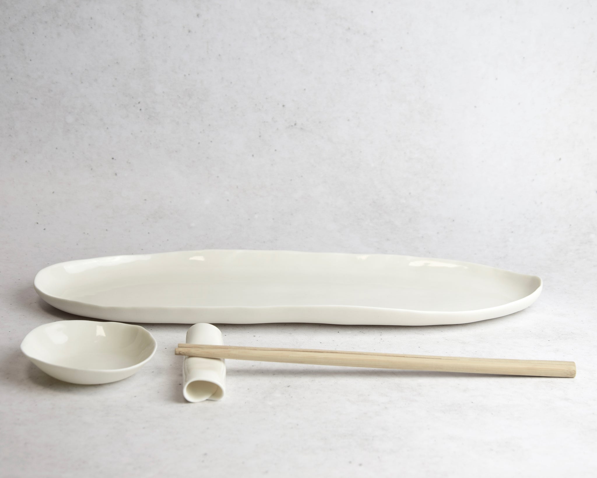 12 Piece Japanese Style Ceramic Sushi Plate Dinnerware Set w/Sushi Kit &  Skewers