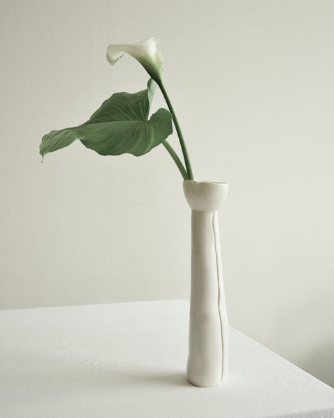 Bloom, vasi da fiori, porcellana bianca lavorata a mano | Disponibilità immediata