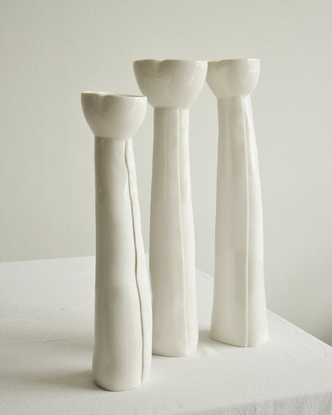 Bloom, vasi da fiori, porcellana bianca lavorata a mano | Disponibilità immediata