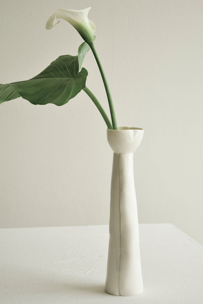 Bloom, vasi da fiori, porcellana bianca lavorata a mano | Disponibilità immediata